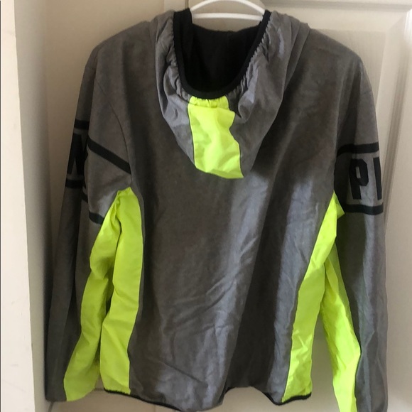 Pink- Water resistance jacket - Picture 2 of 4